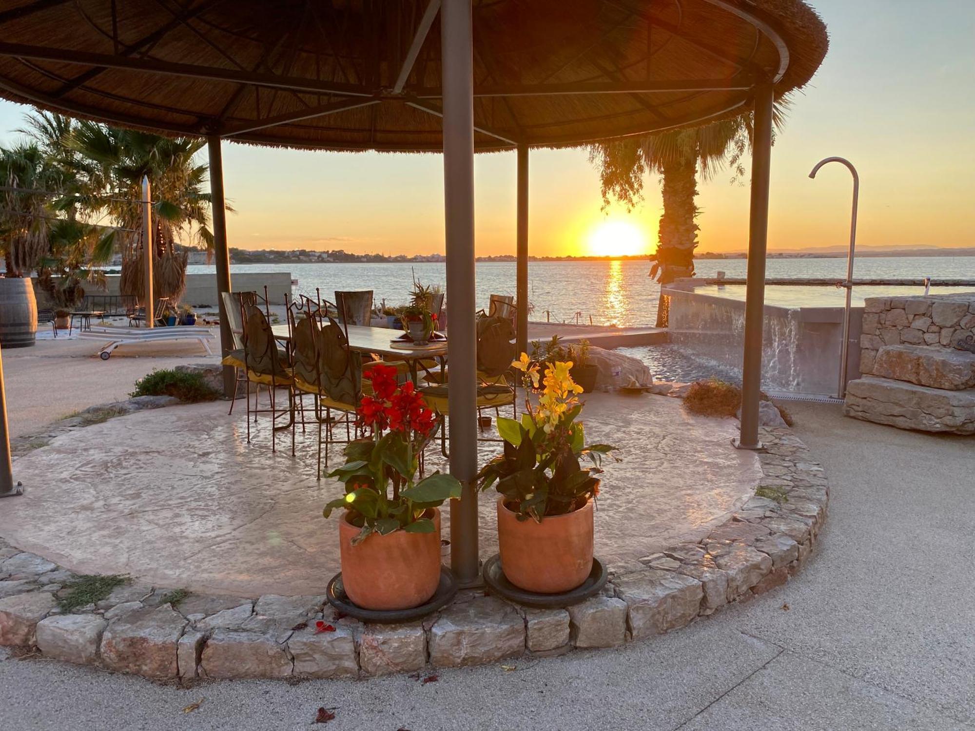 Les Pieds Dans L'Eau Acomodação com café da manhã Sète Exterior foto